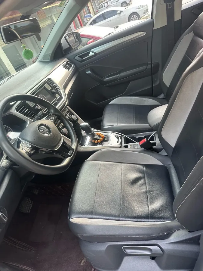 2020 Volkswagen T-Roc 1.4T 150HP L4 7DCT,autocango,china used car exporter,china ev exporter,chinese used car exporter,chinese used ev exporter