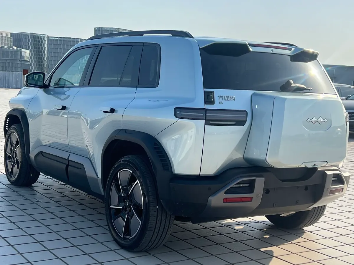 2025 FangChengBao Tai 3 BEV,autocango,china used car exporter,china ev exporter,chinese used car exporter,chinese used ev exporter