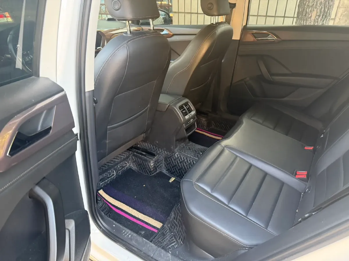 2021 Volkswagen Tharu 1.4T 150HP L4 7DCT,autocango,china used car exporter,china ev exporter,chinese used car exporter,chinese used ev exporter