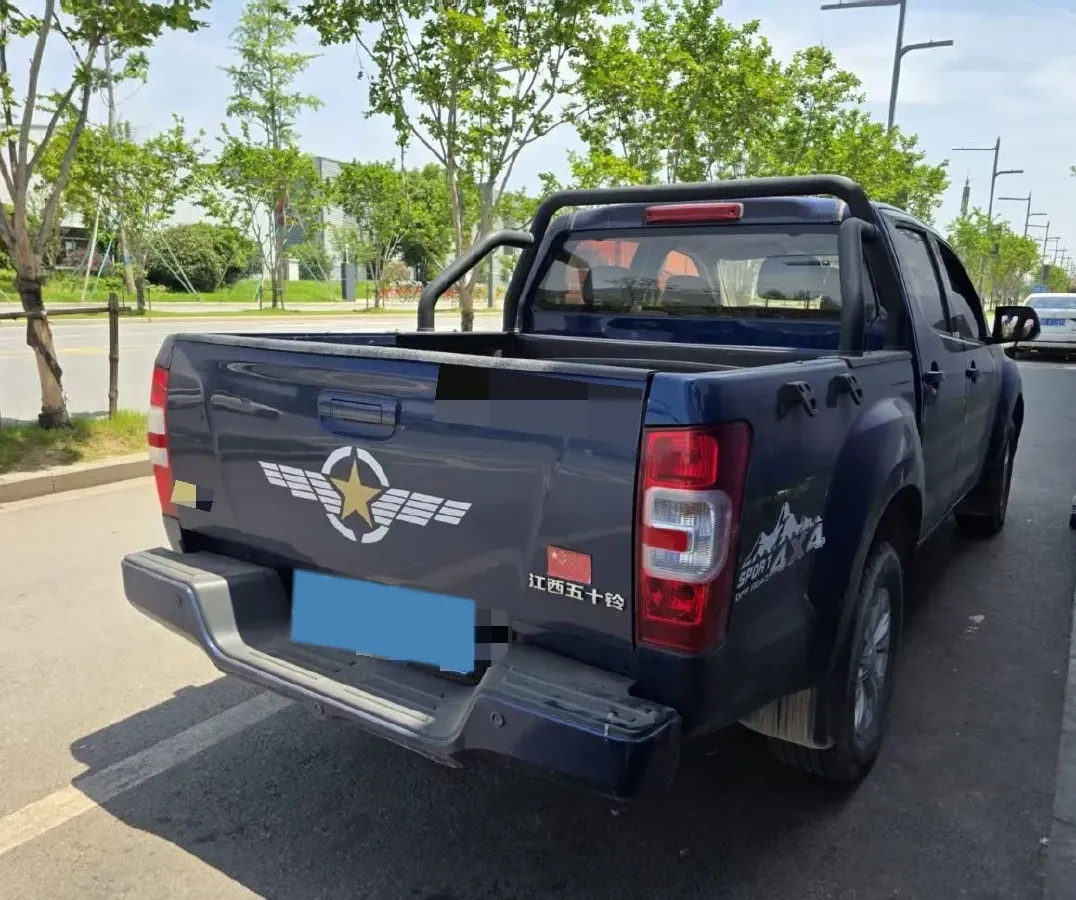 2023 Isuzu RE-MAX Jim 2.5T 143HP L4 6MT,autocango,china used car exporter,china ev exporter,chinese used car exporter,chinese used ev exporter