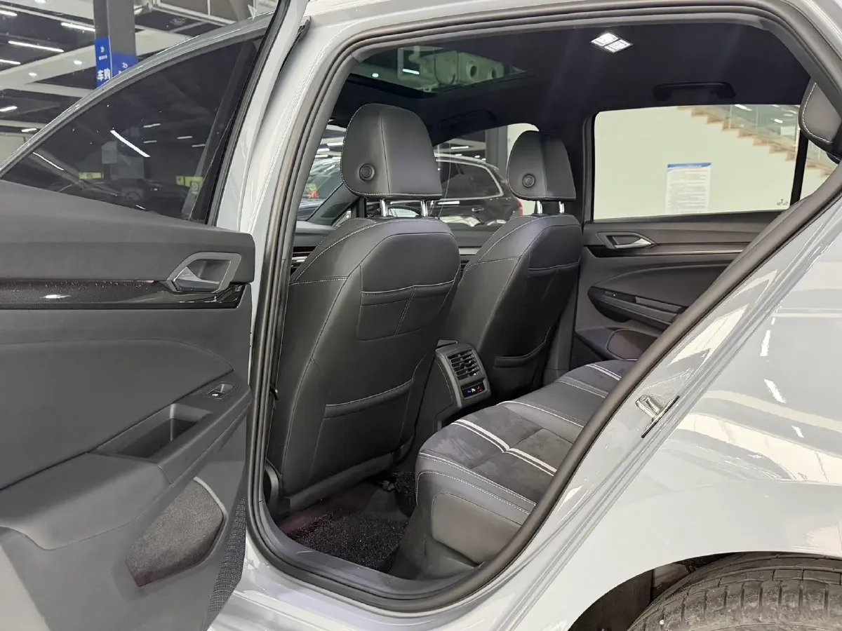 2021 Volkswagen Golf 1.4T 150HP L4 7DCT,autocango,china used car exporter,china ev exporter,chinese used car exporter,chinese used ev exporter