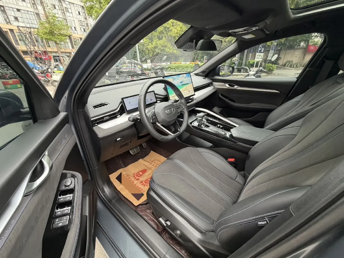 2025 Geely Preface 2.0T 238HP L4 8AT,autocango,china used car exporter,china ev exporter,chinese used car exporter,chinese used ev exporter