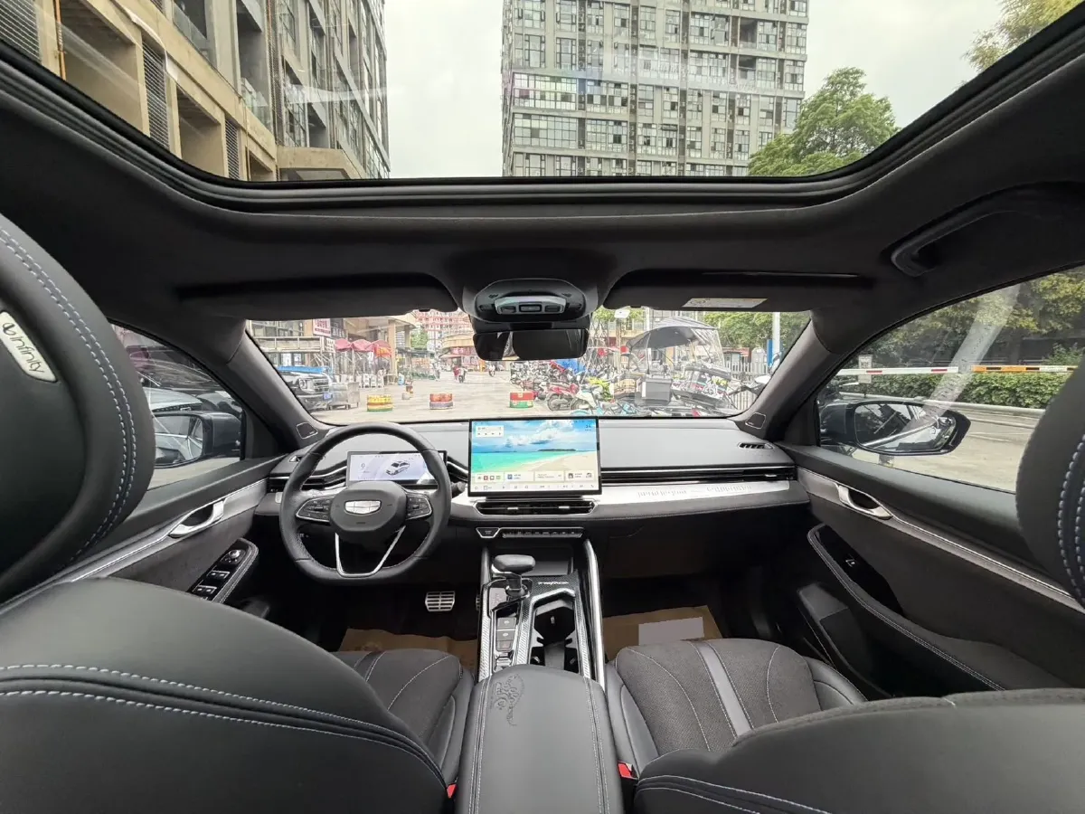 2025 Geely Preface 2.0T 238HP L4 8AT,autocango,china used car exporter,china ev exporter,chinese used car exporter,chinese used ev exporter