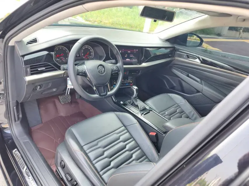 2020 Volkswagen Passat 1.4T 150HP L4 7DCT,autocango,china used car exporter,china ev exporter,chinese used car exporter,chinese used ev exporter