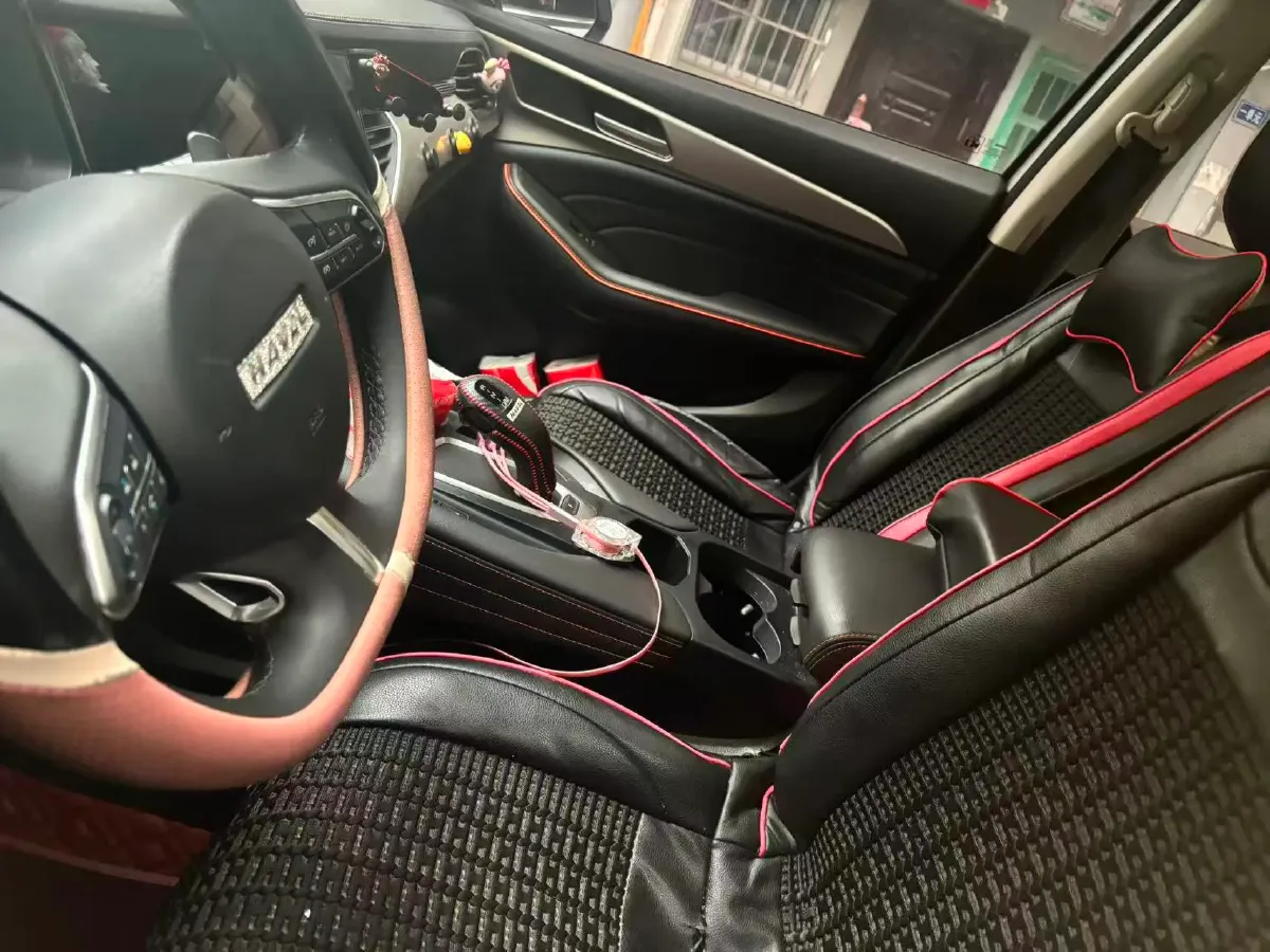 2020 Haval F7 2.0T 224HP L4 7DCT,autocango,china used car exporter,china ev exporter,chinese used car exporter,chinese used ev exporter