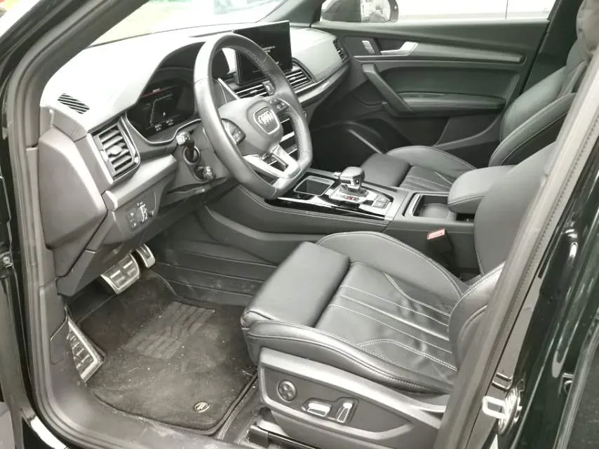 2023 Audi Q5L 2.0T 190HP L4 7DCT,autocango,china used car exporter,china ev exporter,chinese used car exporter,chinese used ev exporter