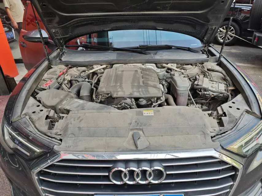 2022 Audi A6L 2.0T 190HP L4 7DCT,autocango,china used car exporter,china ev exporter,chinese used car exporter,chinese used ev exporter