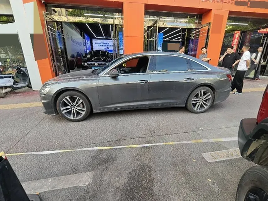 2022 Audi A6L 2.0T 190HP L4 7DCT,autocango,china used car exporter,china ev exporter,chinese used car exporter,chinese used ev exporter