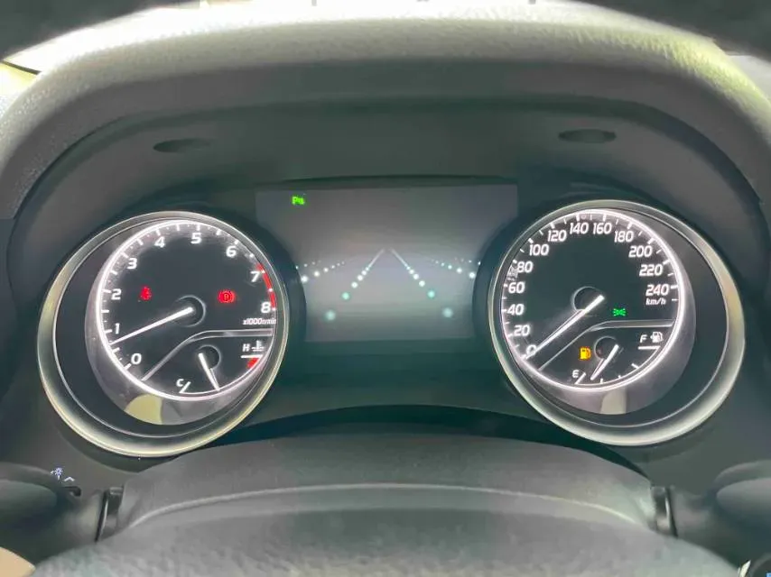 2019 Toyota Camry 2.5L 209HP L4 8AT,autocango,china used car exporter,china ev exporter,chinese used car exporter,chinese used ev exporter