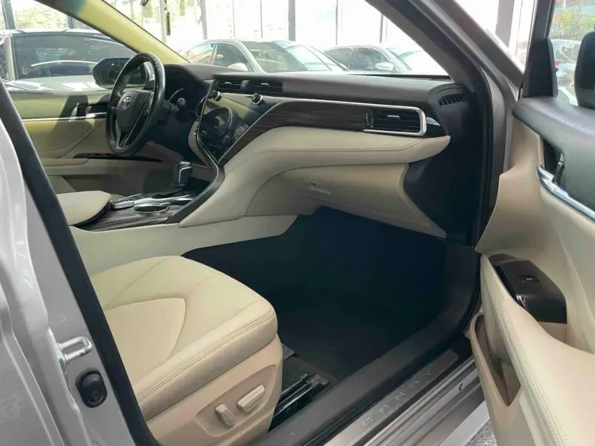 2019 Toyota Camry 2.5L 209HP L4 8AT,autocango,china used car exporter,china ev exporter,chinese used car exporter,chinese used ev exporter