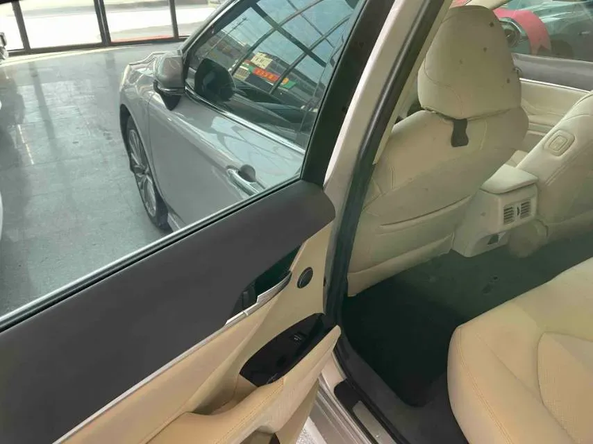 2019 Toyota Camry 2.5L 209HP L4 8AT,autocango,china used car exporter,china ev exporter,chinese used car exporter,chinese used ev exporter