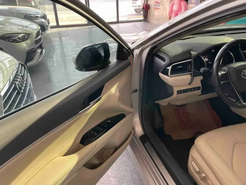 2019 Toyota Camry 2.5L 209HP L4 8AT,autocango,china used car exporter,china ev exporter,chinese used car exporter,chinese used ev exporter