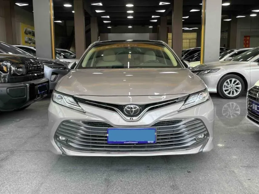 2019 Toyota Camry 2.5L 209HP L4 8AT,autocango,china used car exporter,china ev exporter,chinese used car exporter,chinese used ev exporter