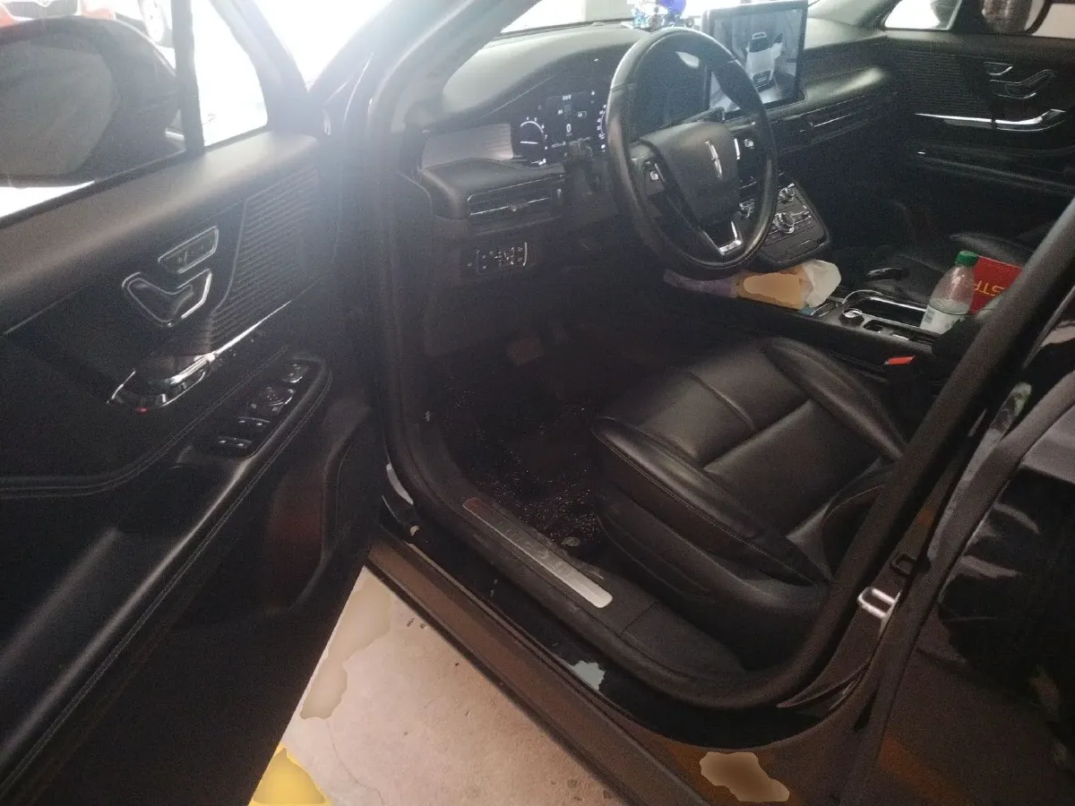 2021 Lincoln Corsair 2.0T 245HP L4 8AT,autocango,china used car exporter,china ev exporter,chinese used car exporter,chinese used ev exporter