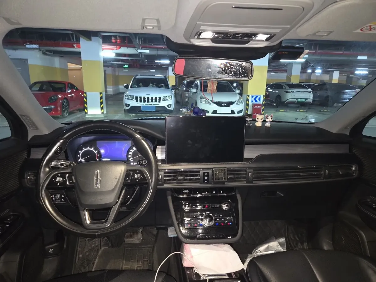 2021 Lincoln Corsair 2.0T 245HP L4 8AT,autocango,china used car exporter,china ev exporter,chinese used car exporter,chinese used ev exporter