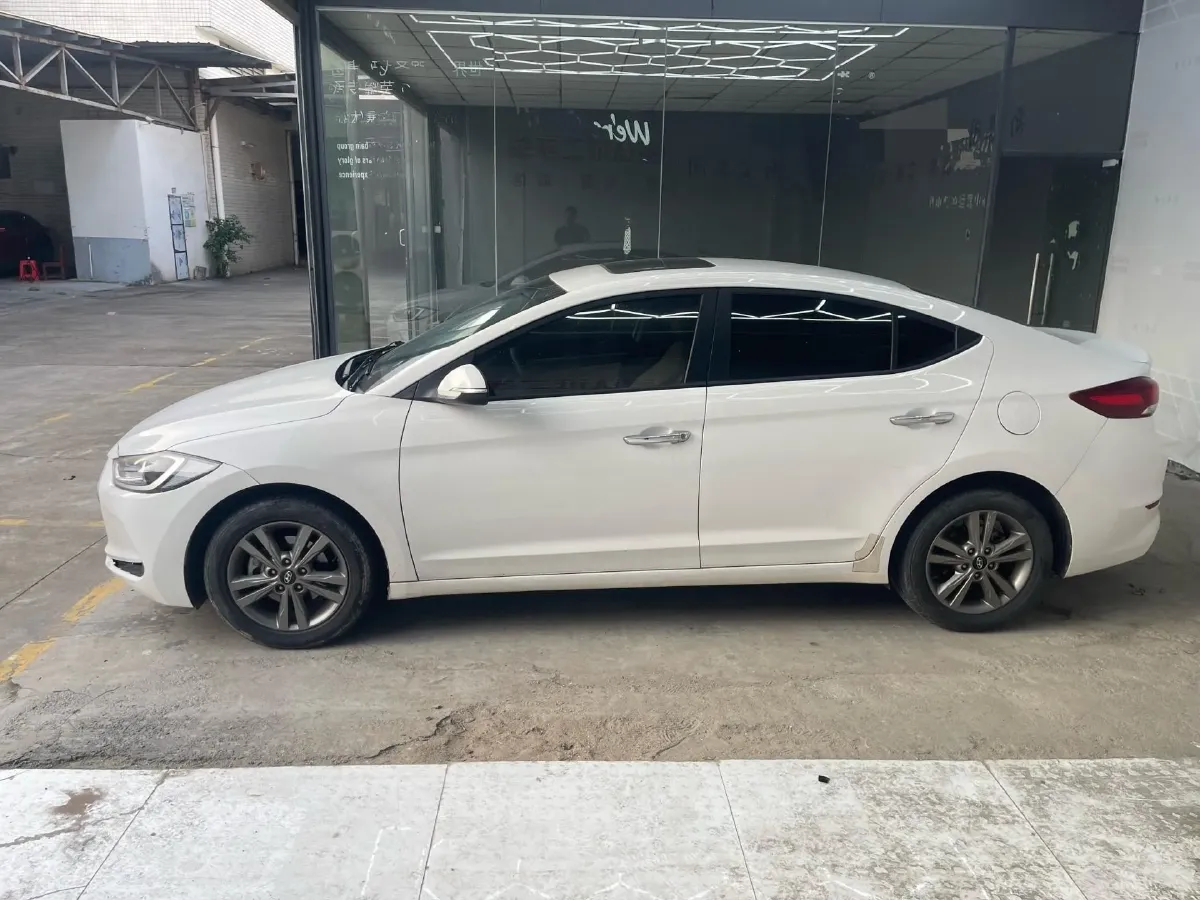 2016 Hyundai Elantra 1.6L 128HP L4 6MT,autocango,china used car exporter,china ev exporter,chinese used car exporter,chinese used ev exporter