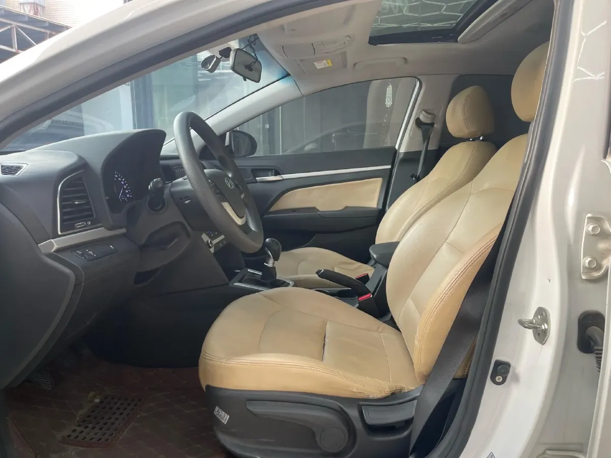 2016 Hyundai Elantra 1.6L 128HP L4 6MT,autocango,china used car exporter,china ev exporter,chinese used car exporter,chinese used ev exporter