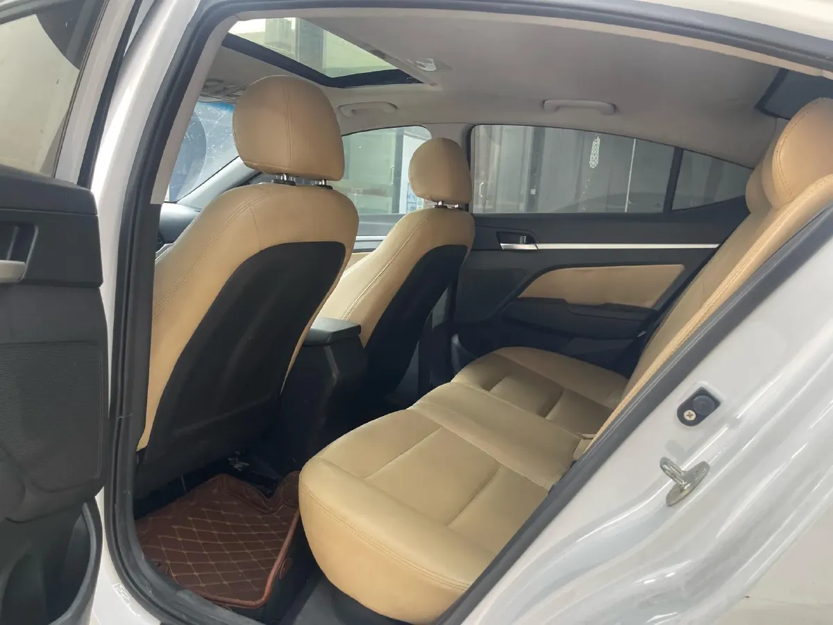 2016 Hyundai Elantra 1.6L 128HP L4 6MT,autocango,china used car exporter,china ev exporter,chinese used car exporter,chinese used ev exporter