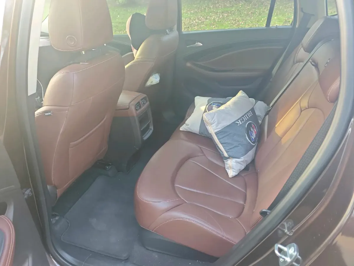 2021 Buick EnvisionPlus 1.5T 169HP L4 7DCT,autocango,china used car exporter,china ev exporter,chinese used car exporter,chinese used ev exporter