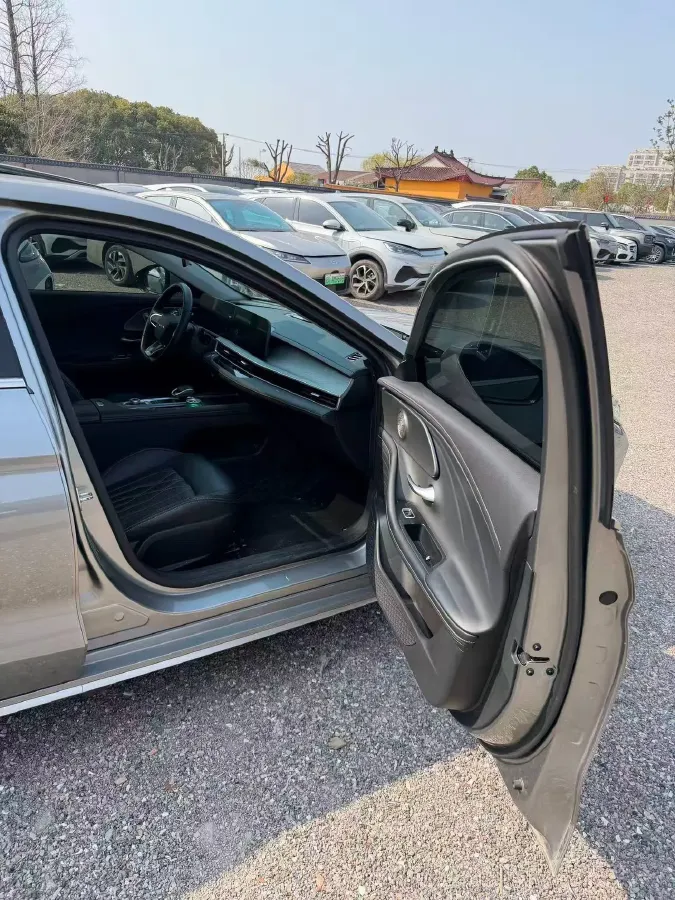 2024 Chery Arrizo 8 1.6T 197HP L4 7DCT,autocango,china used car exporter,china ev exporter,chinese used car exporter,chinese used ev exporter