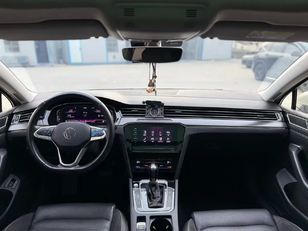 2020 Volkswagen Magotan 2.0T 186HP L4 7DCT,autocango,china used car exporter,china ev exporter,chinese used car exporter,chinese used ev exporter