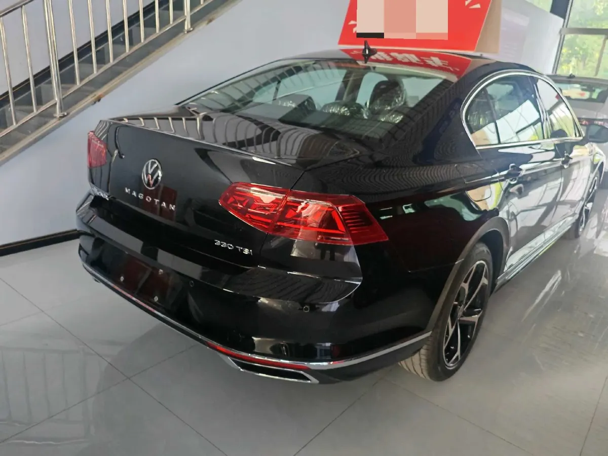 2025 Volkswagen Magotan 2.0T 186HP L4 7DCT,autocango,china used car exporter,china ev exporter,chinese used car exporter,chinese used ev exporter