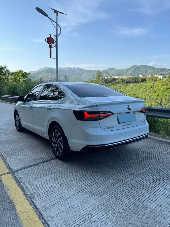 2025 Volkswagen Lavida 1.5L 110HP L4 6AT,autocango,china used car exporter,china ev exporter,chinese used car exporter,chinese used ev exporter