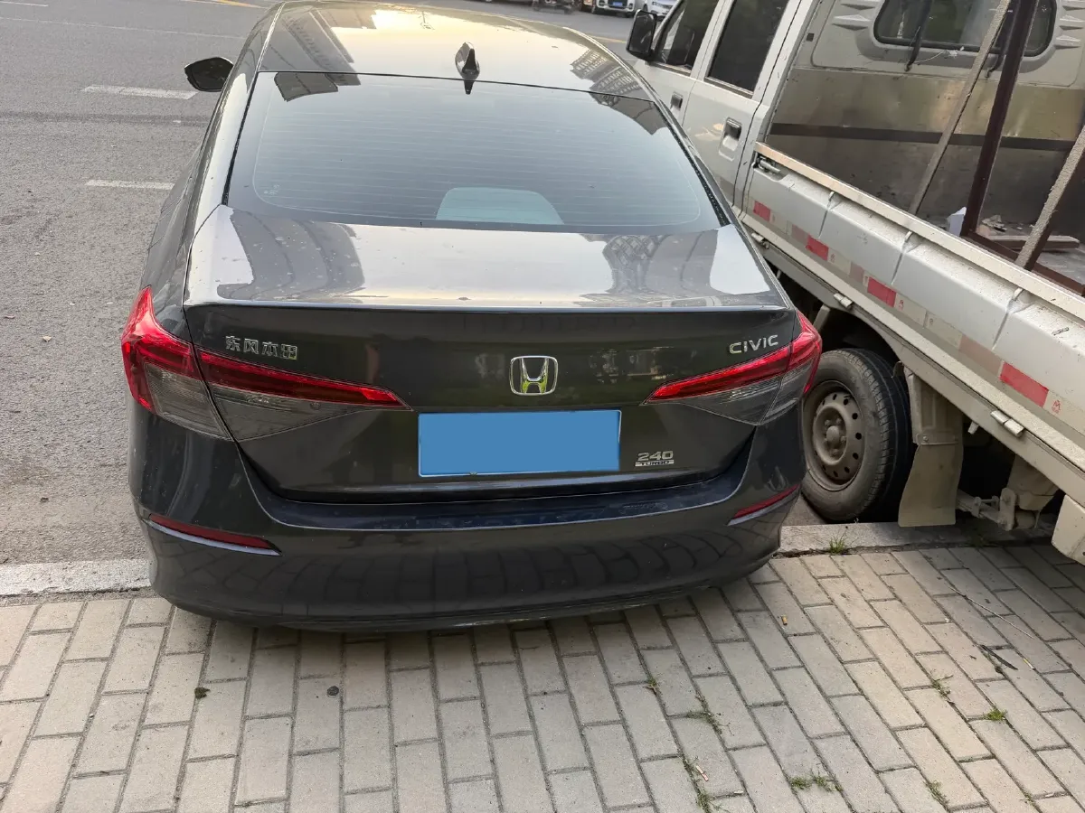 2023 Honda Civic 1.5T 182HP L4 CVT,autocango,china used car exporter,china ev exporter,chinese used car exporter,chinese used ev exporter