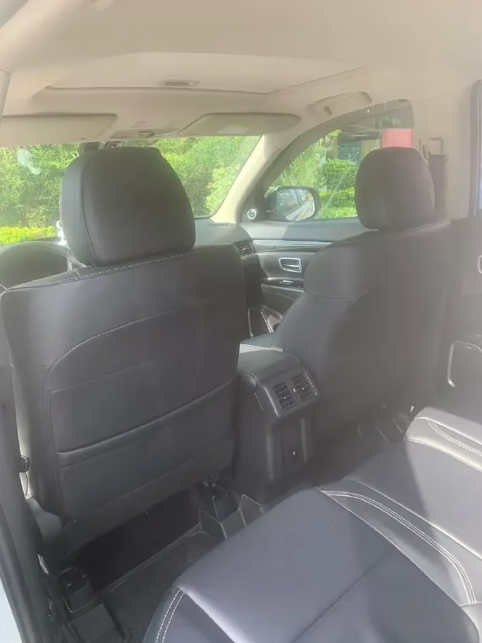 2020 Mitsubishi Outlander 2.0L 166HP L4 CVT,autocango,china used car exporter,china ev exporter,chinese used car exporter,chinese used ev exporter