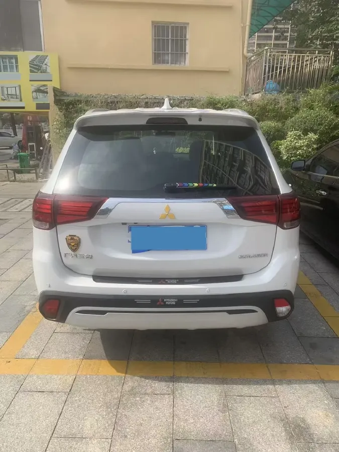 2020 Mitsubishi Outlander 2.0L 166HP L4 CVT,autocango,china used car exporter,china ev exporter,chinese used car exporter,chinese used ev exporter