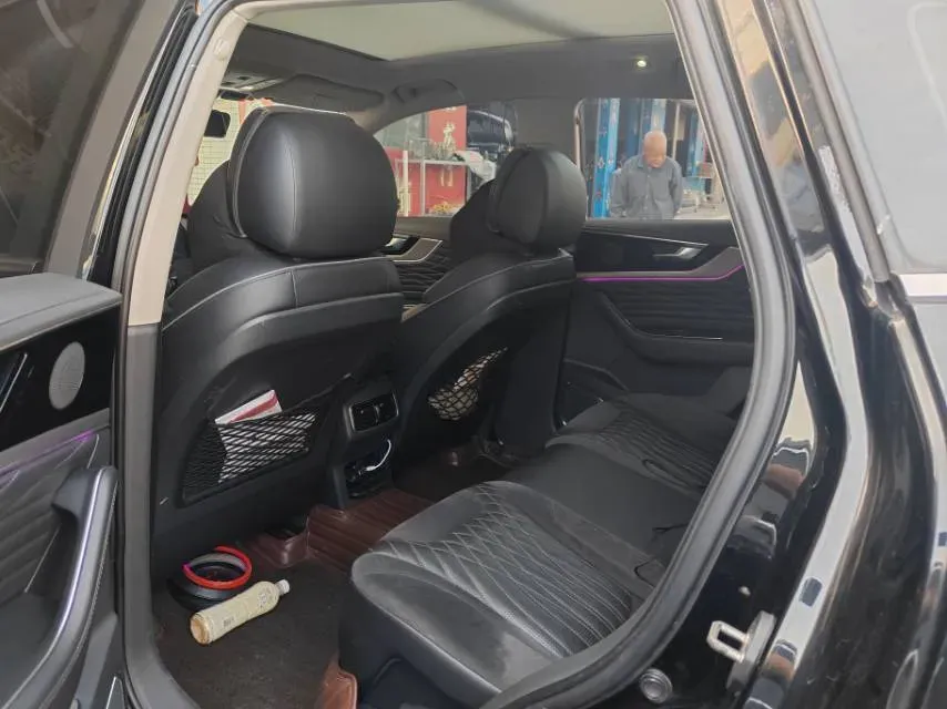 2022 HongQi HS5 2.0T 224HP L4 6AT,autocango,china used car exporter,china ev exporter,chinese used car exporter,chinese used ev exporter