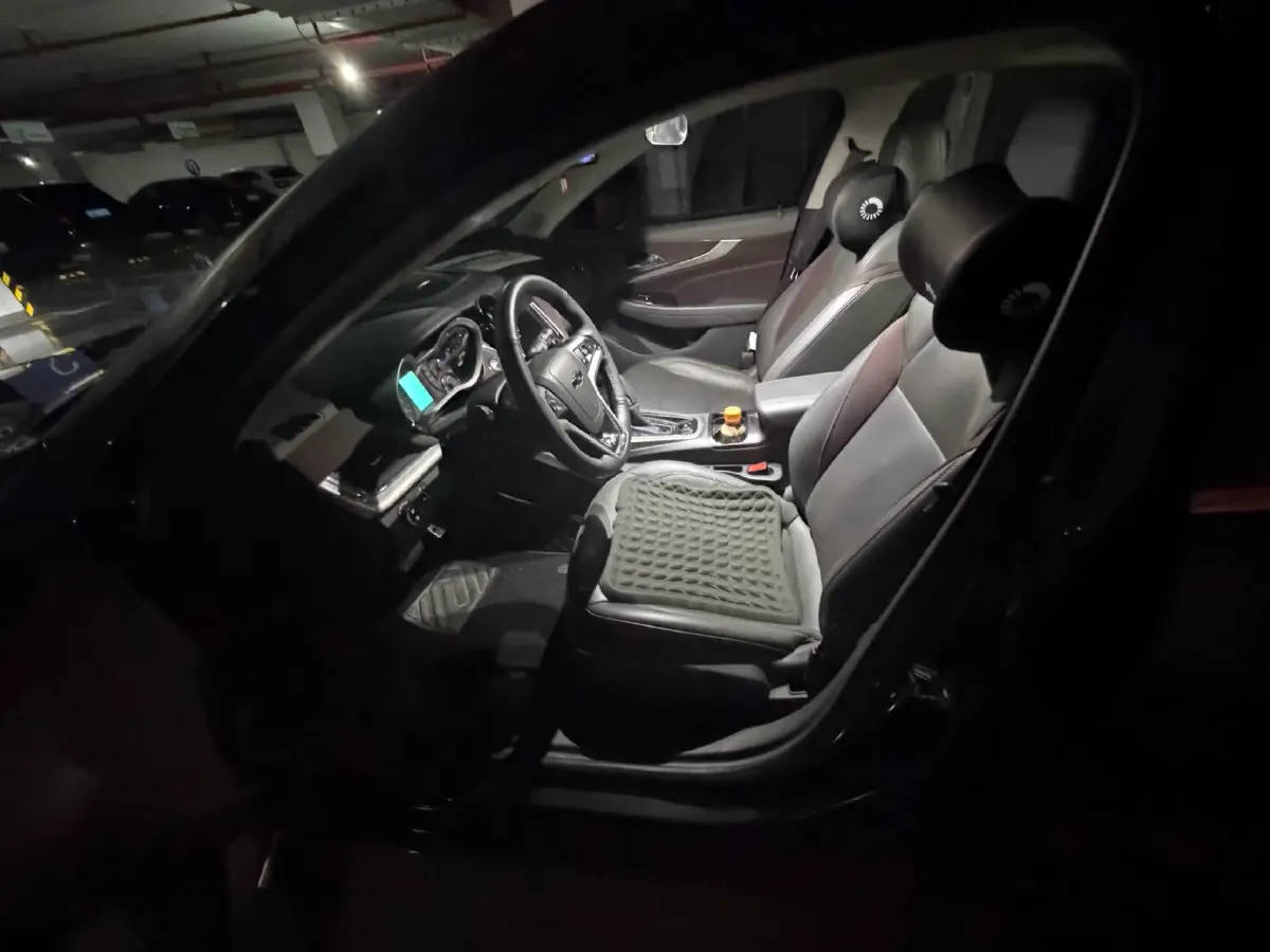 2018 Chevrolet Malibu 1.5T 170HP L4 6AT,autocango,china used car exporter,china ev exporter,chinese used car exporter,chinese used ev exporter