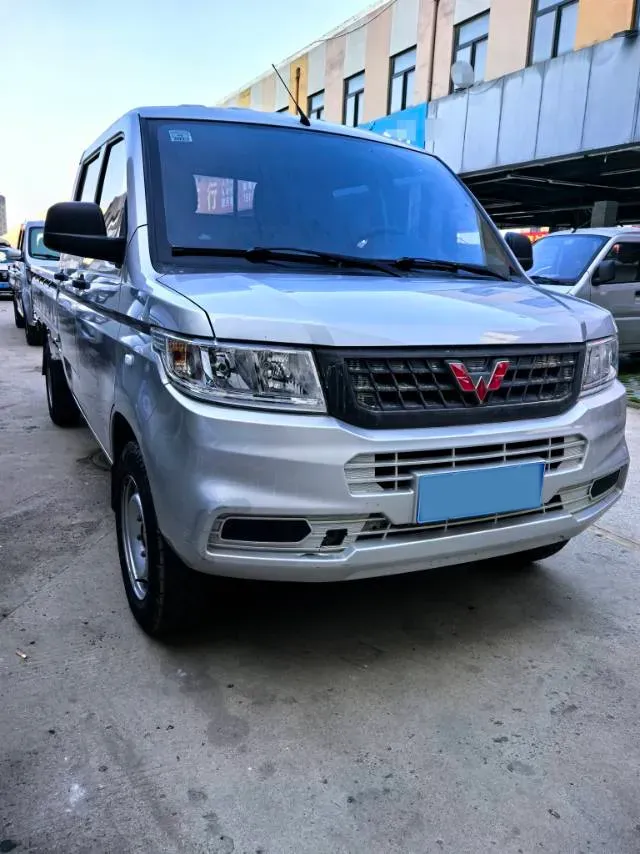 2021 NLM Motor QiTeng M70 1.5L 122HP L4 5MT,autocango,china used car exporter,china ev exporter,chinese used car exporter,chinese used ev exporter
