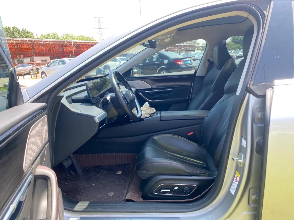 2022 Xpeng P7 BEV 83.1KWH,autocango,china used car exporter,china ev exporter,chinese used car exporter,chinese used ev exporter