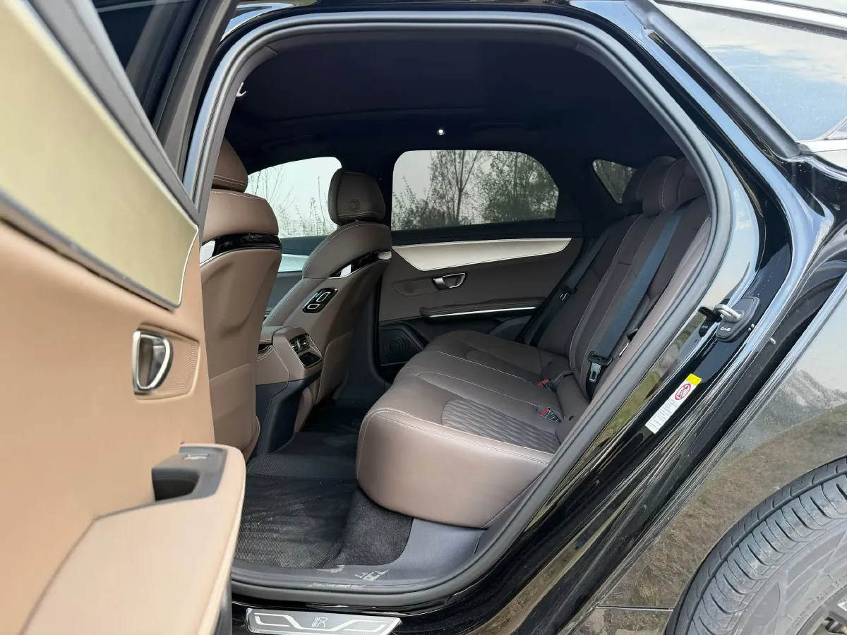 2025 BYD Han 1.5T 156HP L4 E-CVT PHEV,autocango,china used car exporter,china ev exporter,chinese used car exporter,chinese used ev exporter