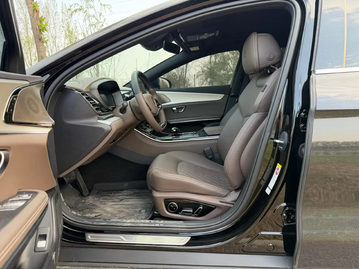 2025 BYD Han 1.5T 156HP L4 E-CVT PHEV,autocango,china used car exporter,china ev exporter,chinese used car exporter,chinese used ev exporter