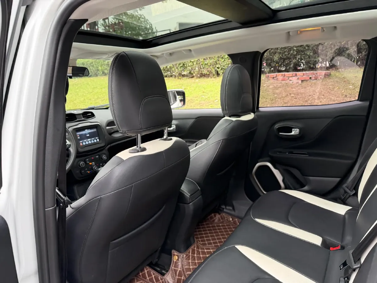 2018 Jeep Renegade 1.4T 150HP L4 7DCT,autocango,china used car exporter,china ev exporter,chinese used car exporter,chinese used ev exporter