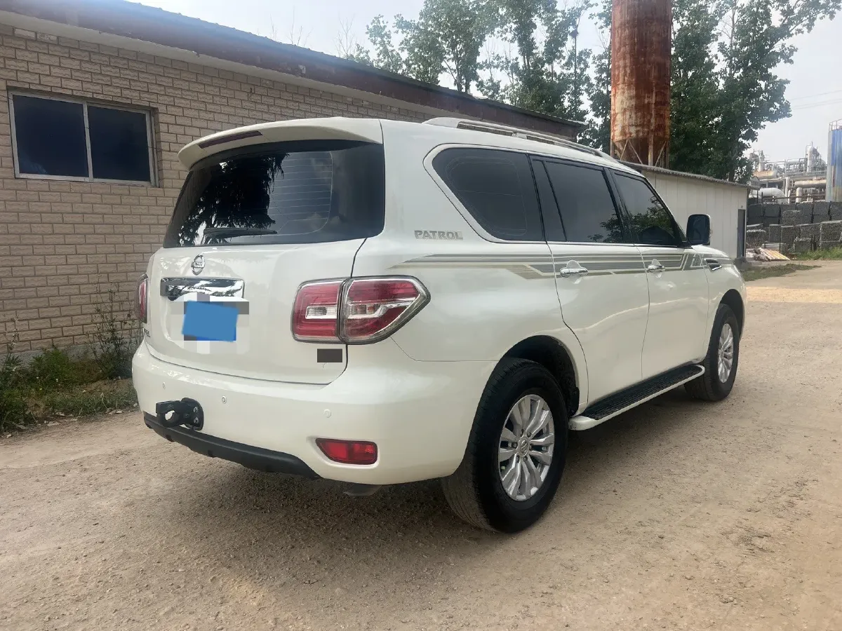 2018 Nissan Patrol 4.0L 279HP V6 7AT,autocango,china used car exporter,china ev exporter,chinese used car exporter,chinese used ev exporter