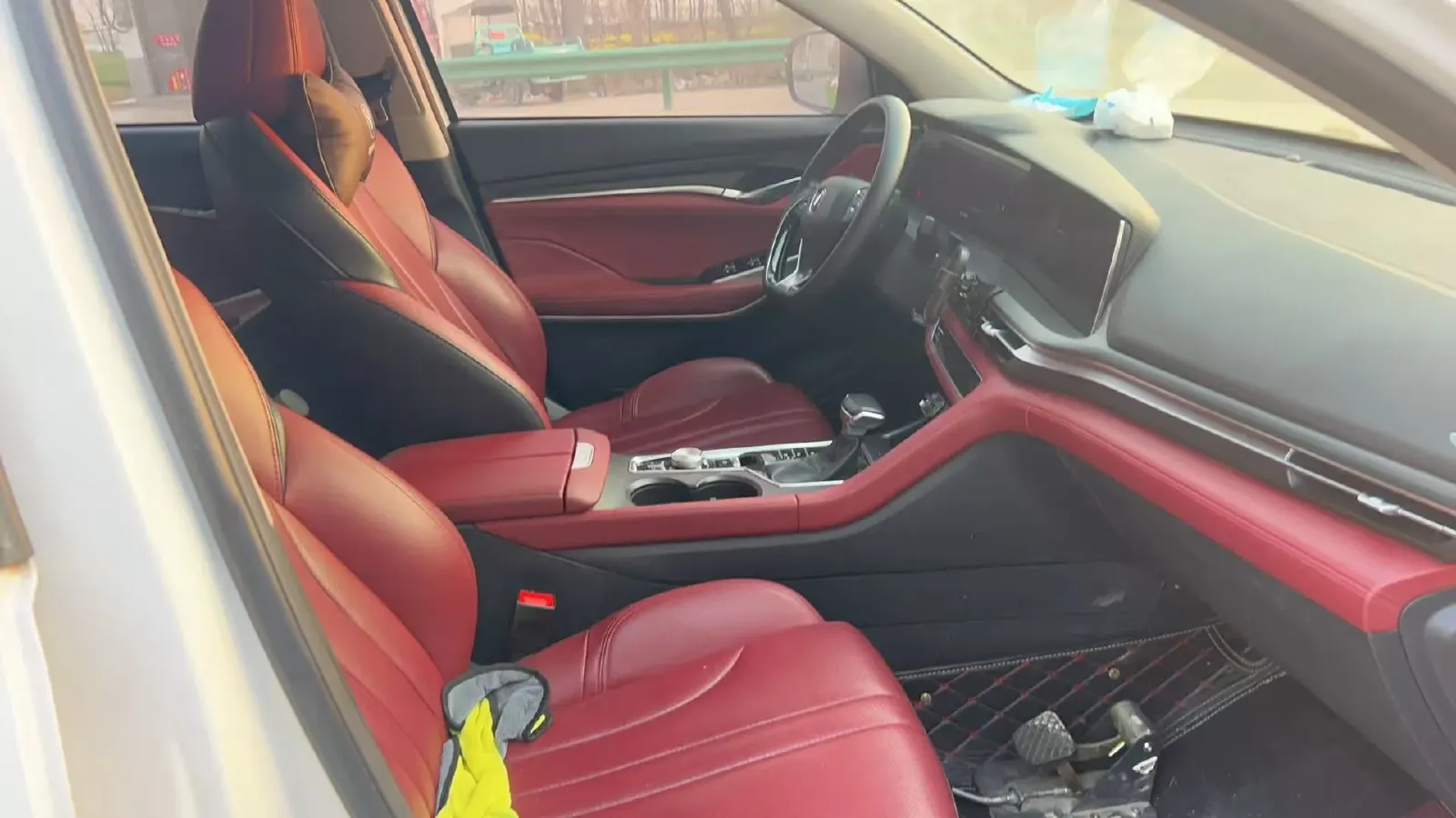 2021 ChangAn CS75 Plus 1.5T 178HP L4 6AT,autocango,china used car exporter,china ev exporter,chinese used car exporter,chinese used ev exporter