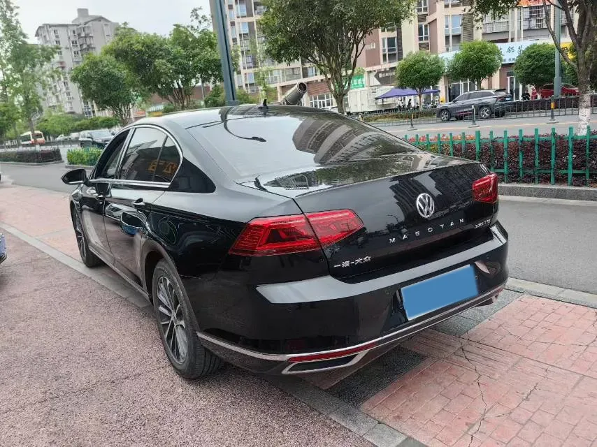 2020 Volkswagen Magotan 2.0T 186HP L4 7DCT,autocango,china used car exporter,china ev exporter,chinese used car exporter,chinese used ev exporter