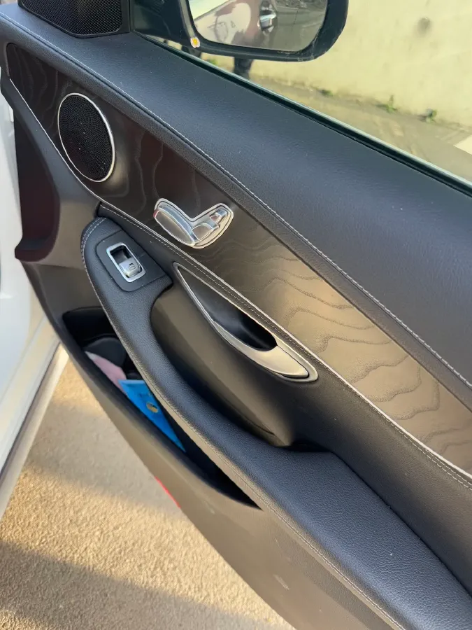 2020 Mercedes-Benz C Class 1.5T 156HP L4 9AT,autocango,china used car exporter,china ev exporter,chinese used car exporter,chinese used ev exporter