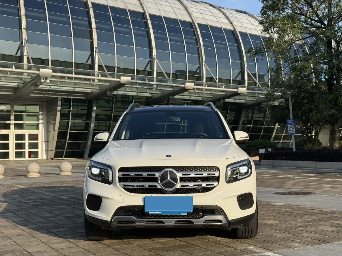 2020 Mercedes-Benz GLB Class 1.3T 163HP L4 7DCT,autocango,china used car exporter,china ev exporter,chinese used car exporter,chinese used ev exporter