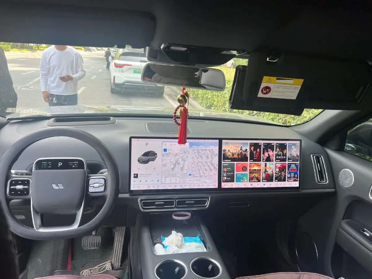 2023 Li L8 Range Extended 154HP REEV 40.9KWH,autocango,china used car exporter,china ev exporter,chinese used car exporter,chinese used ev exporter