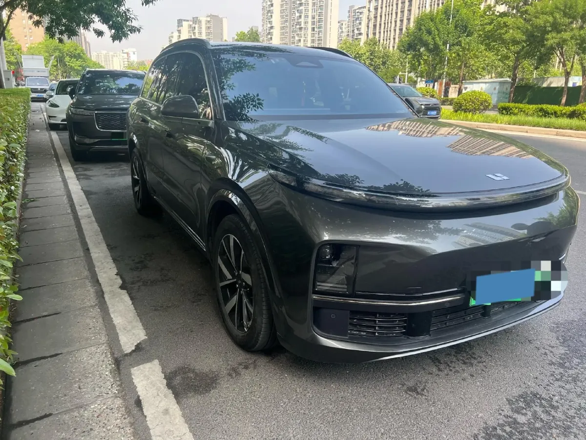 2023 Li L8 Range Extended 154HP REEV 40.9KWH,autocango,china used car exporter,china ev exporter,chinese used car exporter,chinese used ev exporter