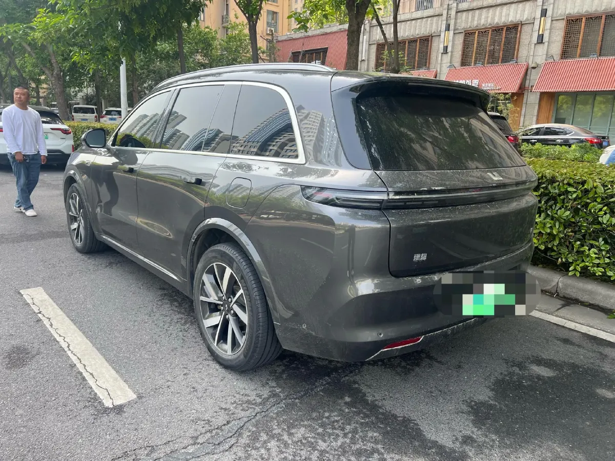 2023 Li L8 Range Extended 154HP REEV 40.9KWH,autocango,china used car exporter,china ev exporter,chinese used car exporter,chinese used ev exporter