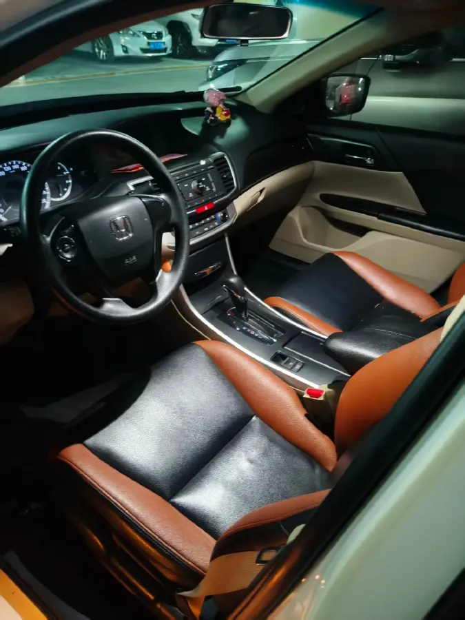 2015 Honda Accord 2.0L 155HP L4 CVT,autocango,china used car exporter,china ev exporter,chinese used car exporter,chinese used ev exporter