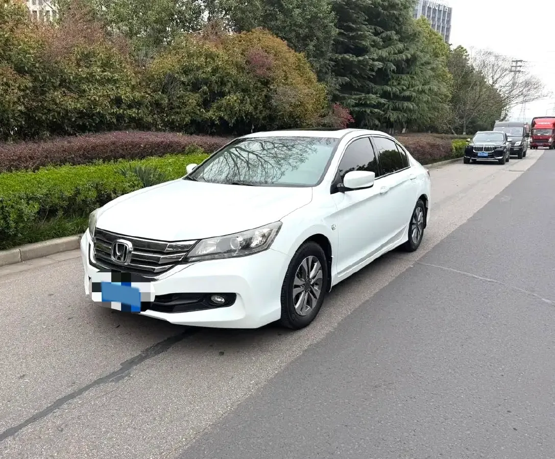 2015 Honda Accord 2.0L 155HP L4 CVT,autocango,china used car exporter,china ev exporter,chinese used car exporter,chinese used ev exporter