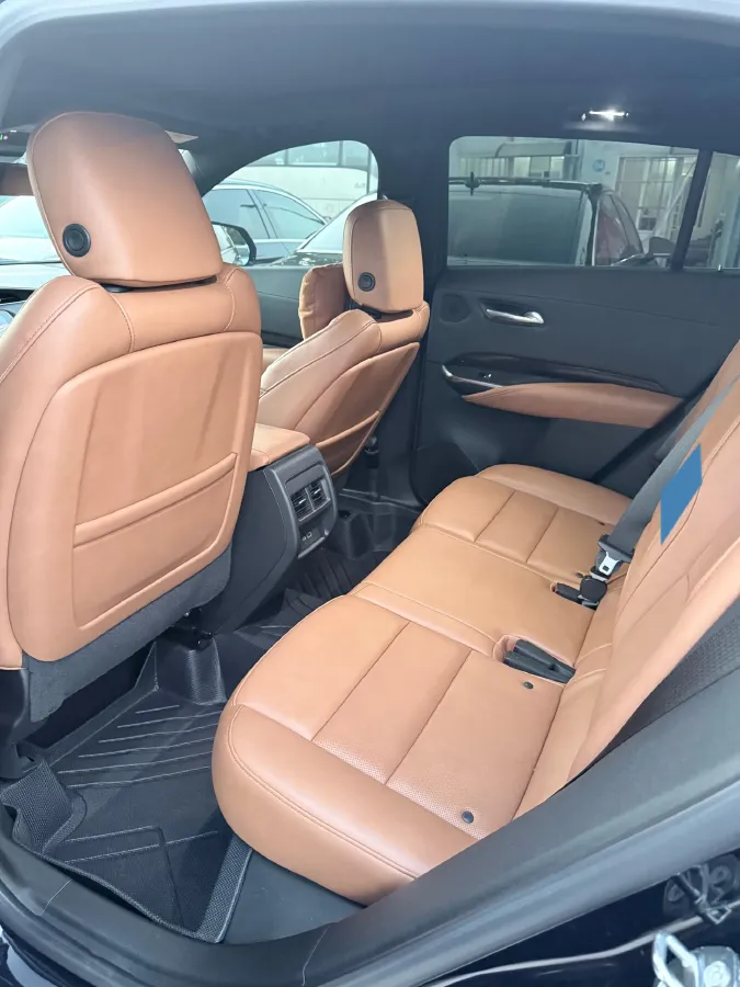 2023 Cadillac XT4 2.0T 237HP L4 9AT,autocango,china used car exporter,china ev exporter,chinese used car exporter,chinese used ev exporter