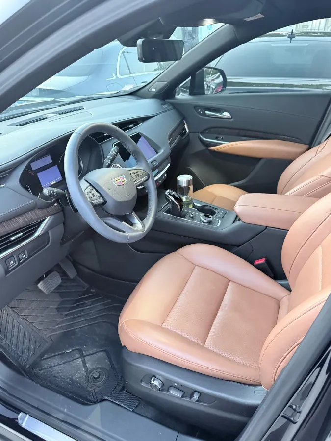 2023 Cadillac XT4 2.0T 237HP L4 9AT,autocango,china used car exporter,china ev exporter,chinese used car exporter,chinese used ev exporter