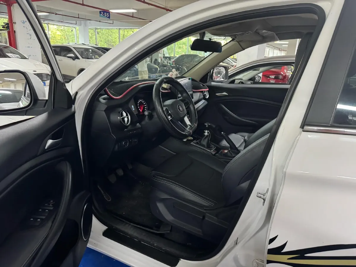 2020 BYD Song 1.5T 160HP L4 6MT,autocango,china used car exporter,china ev exporter,chinese used car exporter,chinese used ev exporter